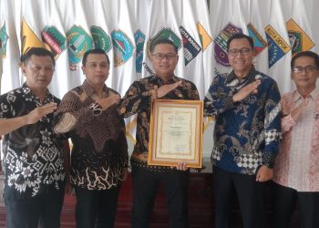 Kuningan Raih Penghargaan JDIH: Bukti Komitmen Bupati Dian dalam Mewujudkan Pemerintahan yang Transparan dan Melayani