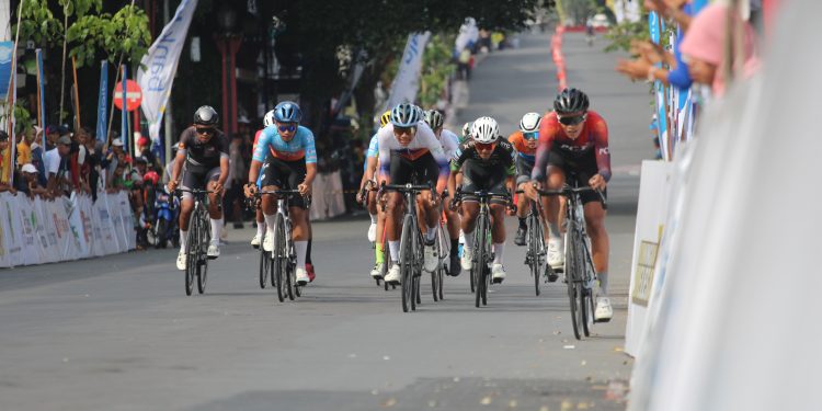 Tour de Linggarjati Angkat Nama Kuningan, Masyarakat Ikut Bangga