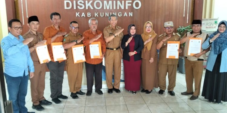Kolaborasi Cerdas, Diskominfo Gandeng Akademisi dan Desa, Bersatu Kembangkan Website