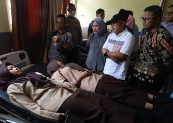 Dugaan Keracunan Sejumlah Siswa di Luragung, Bupati Dian Hentikan Dapur MBG