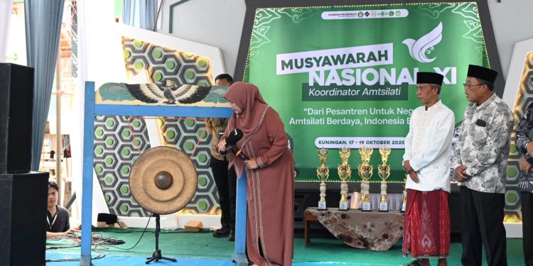 Wakil Bupati Kuningan Tuti Andriani Membuka MUNAS Amtsilatik XI di Ponpes Nurul Ilmi Ciomas