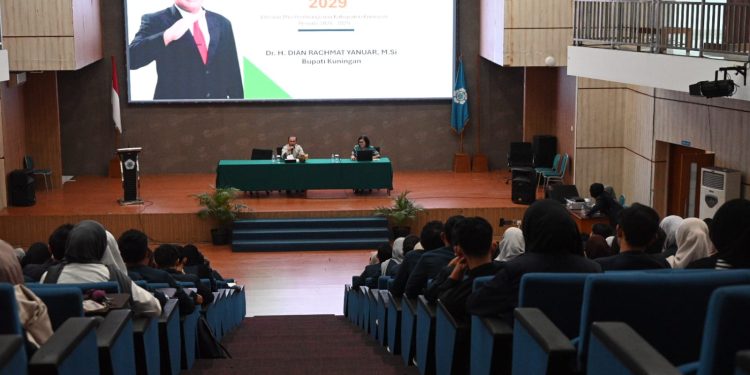 Bupati Dian Jadi Pemateri Pembekalan Praktikum Komunitas Mahasiswa Poltekesos Bandung