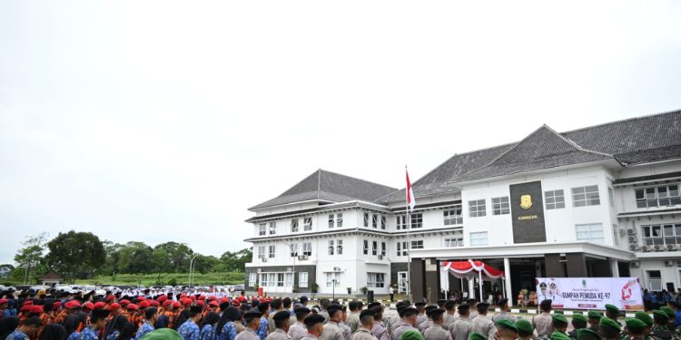 Pimpin Upacara Hari Sumpah Pemuda, Wabup Tuti : “Pemuda Pemudi Bergerak, Indonesia Bersatu”