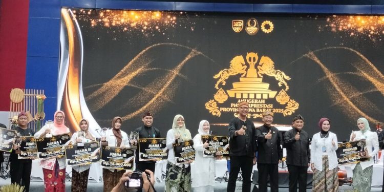 Unsur Logo Kuningan Jadi Identitas PNS Berprestasi Jabar 2025, Guru SD Raih Juara II Inspiratif