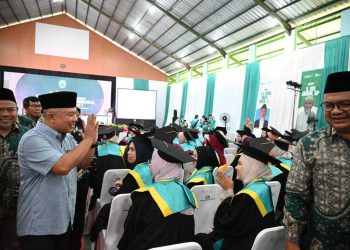 STISHK Kuningan Gelar Wisuda ke 3, Bupati Dian : Berterimakasihlah Pada Orang Tua 