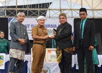 Bupati Kuningan Ajak Warga Jaga Warisan Leluhur di Hari Jadi ke-208 Desa Dukuhpicung