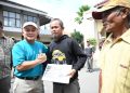 Hasil Tindak Lanjut Kunjungan ke Kantor Kementerian Pertanian RI, Bupati Dian Serahkan Bantuan Traktor ke Kelompok Tani Kuningan